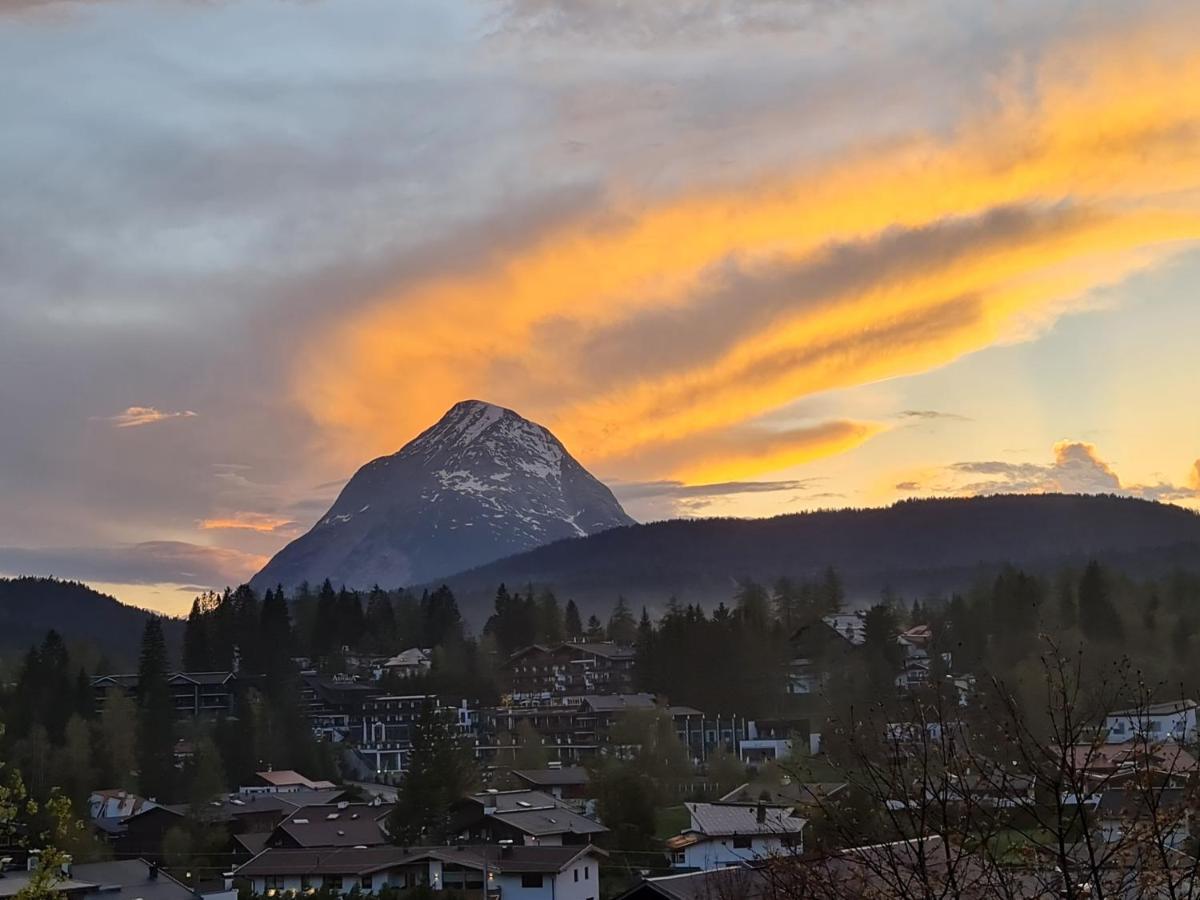 Das Kronen Hotel Seefeld no Tirol Exterior foto