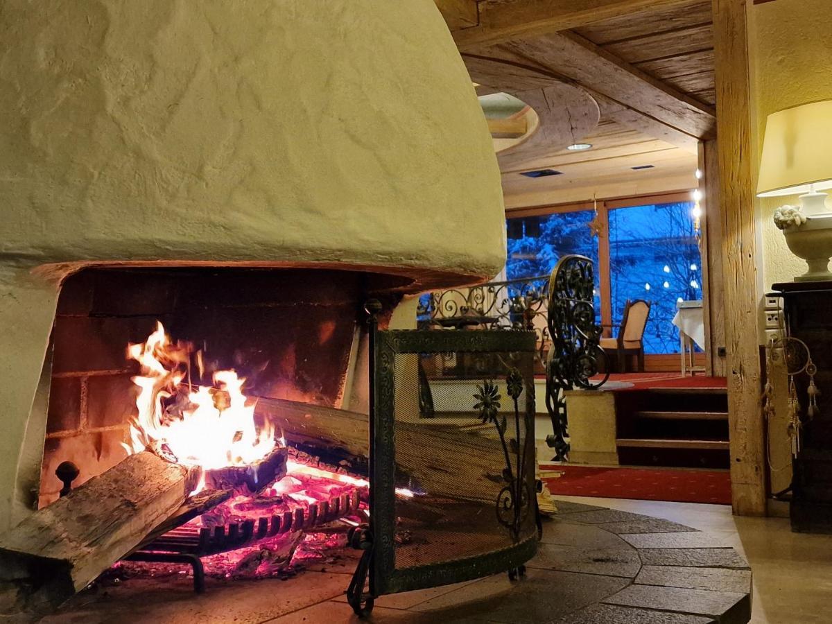 Das Kronen Hotel Seefeld no Tirol Exterior foto